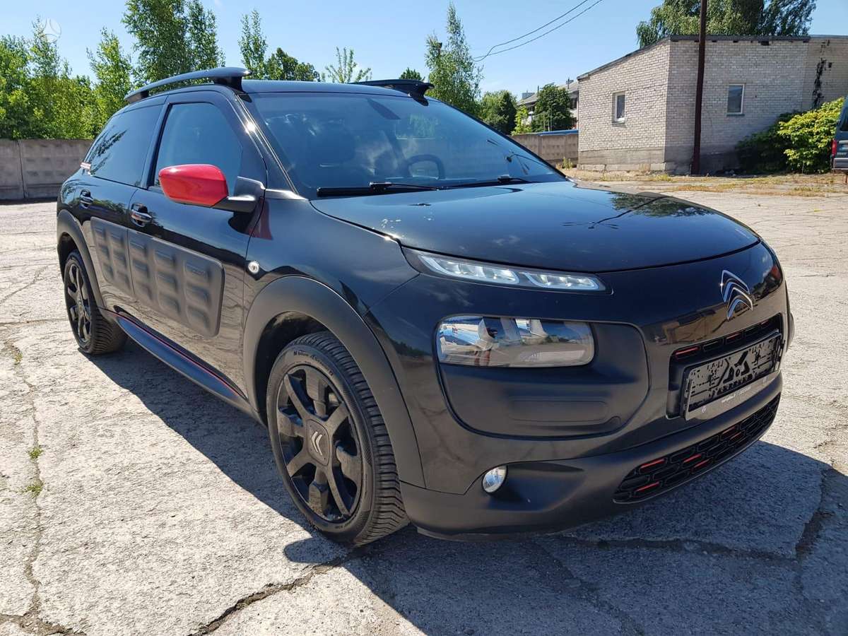 Citroen C4 2015 — салон