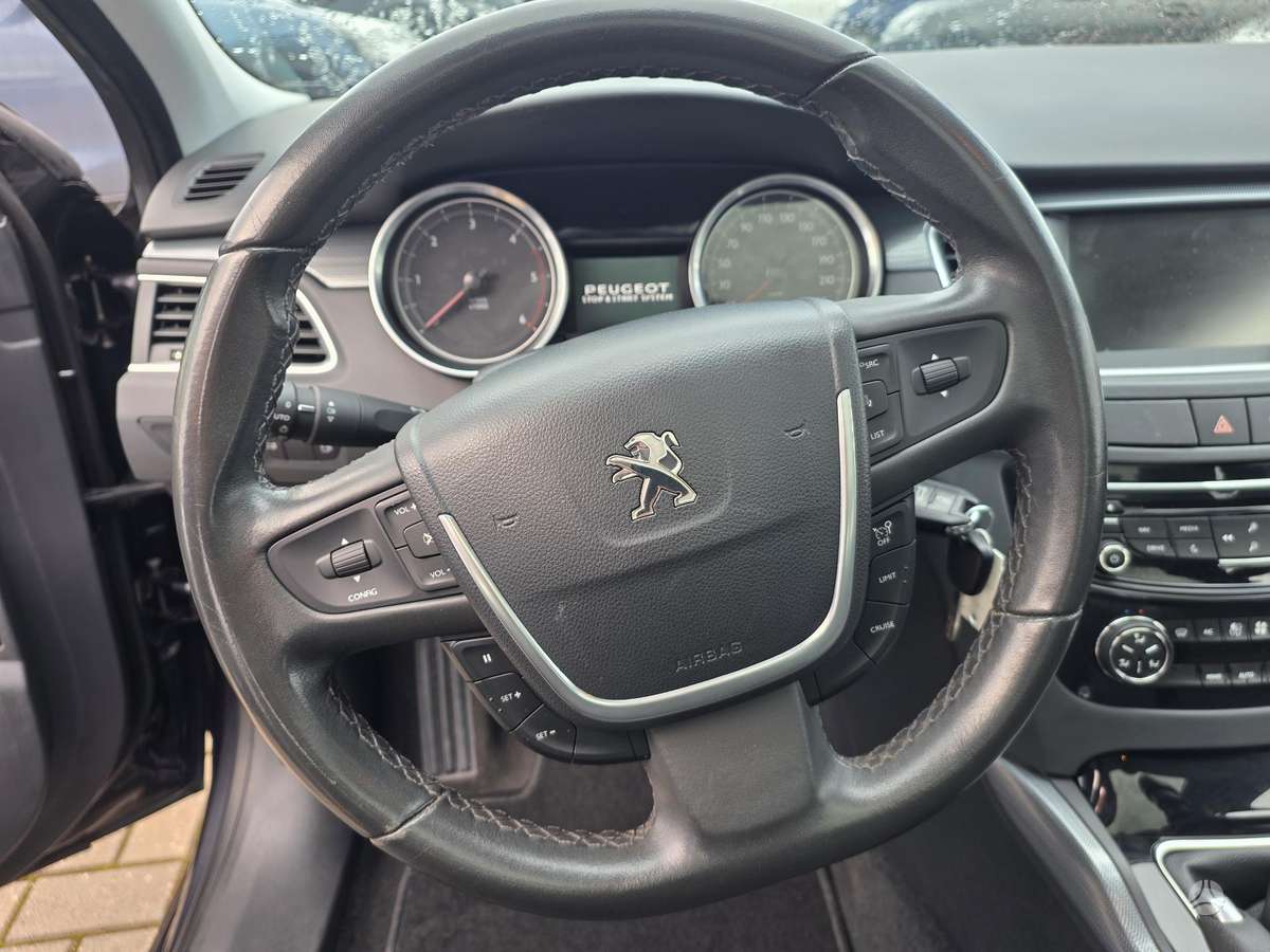Peugeot 508 2015 — photo 10
