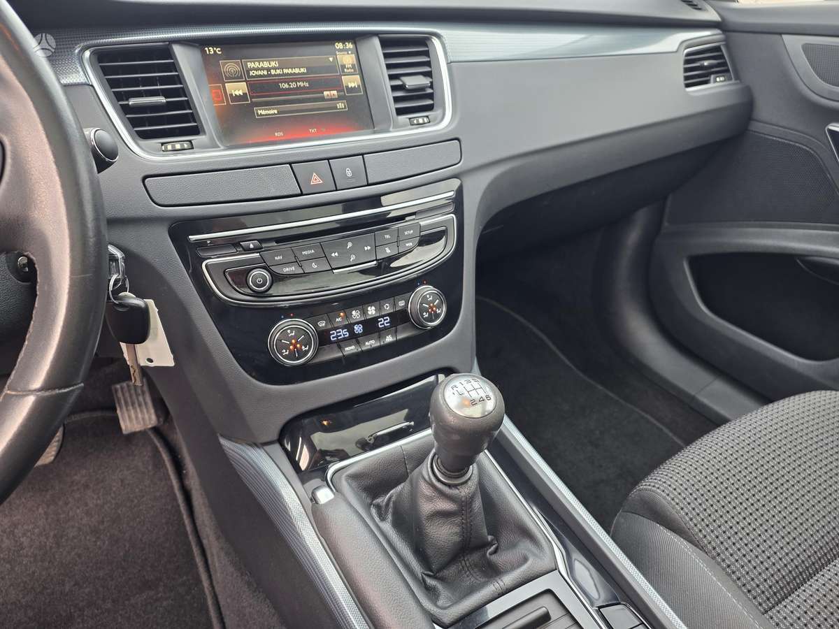 Peugeot 508 2015 — photo 12