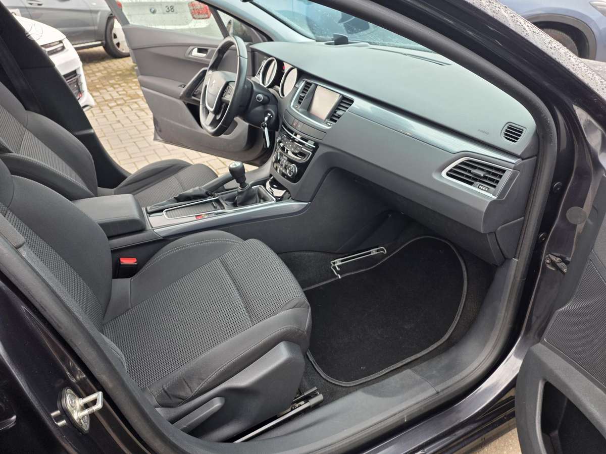 Peugeot 508 2015 — photo 16