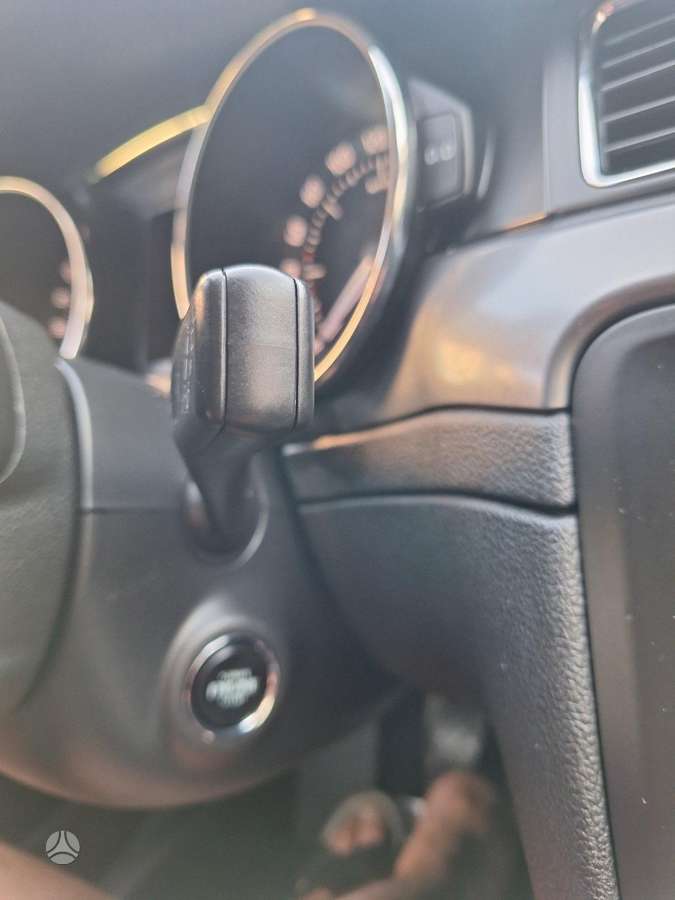 Skoda Superb 2012 — photo 14