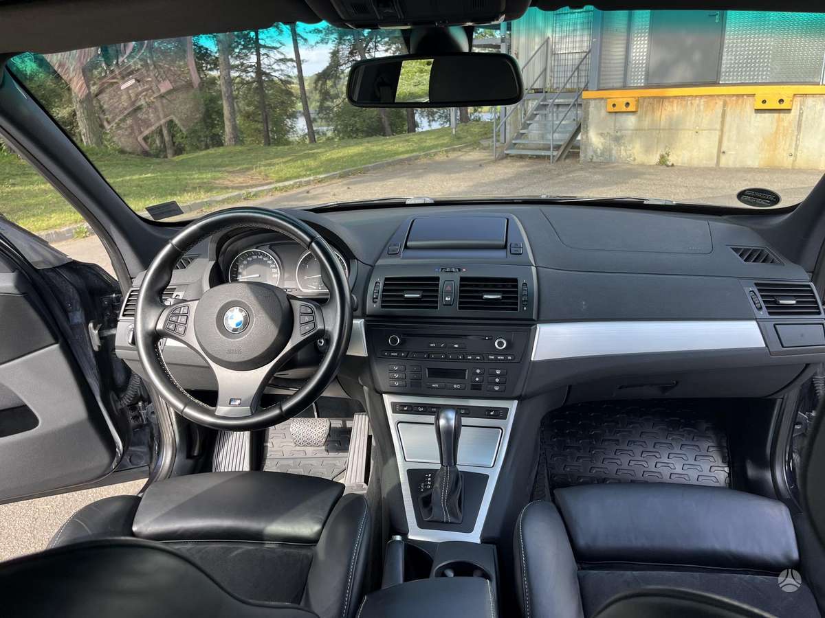 BMW X3 2010 — фото 26