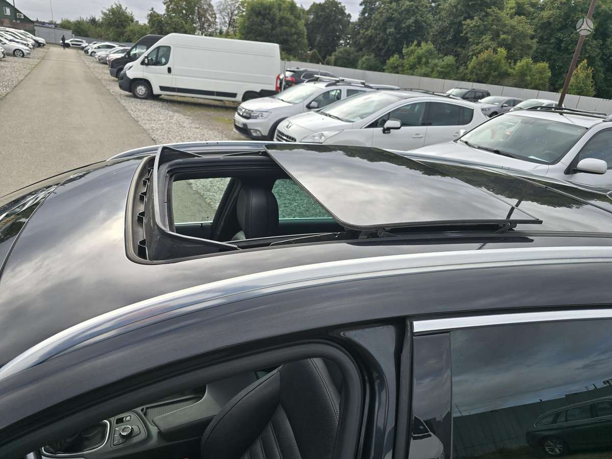 Opel Insignia 2012 — photo 17