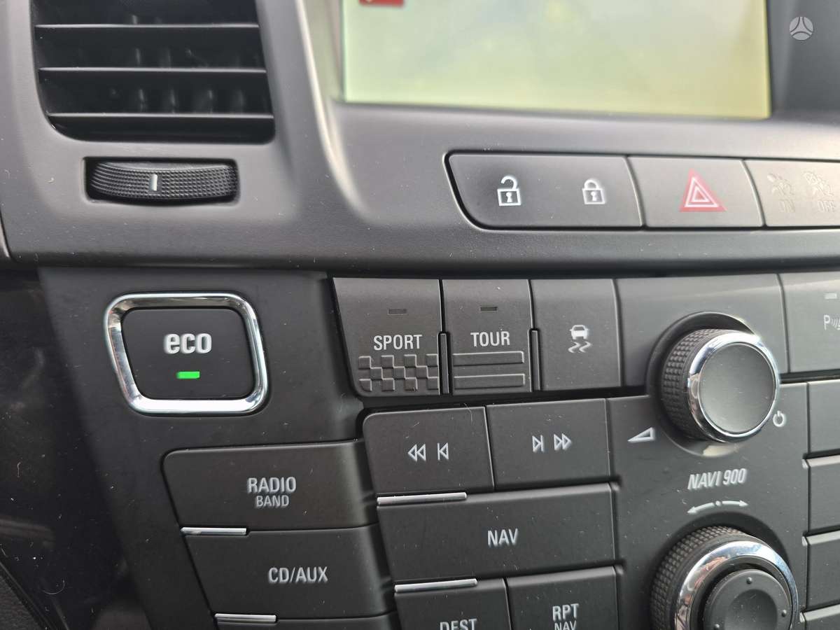 Opel Insignia 2012 — photo 23