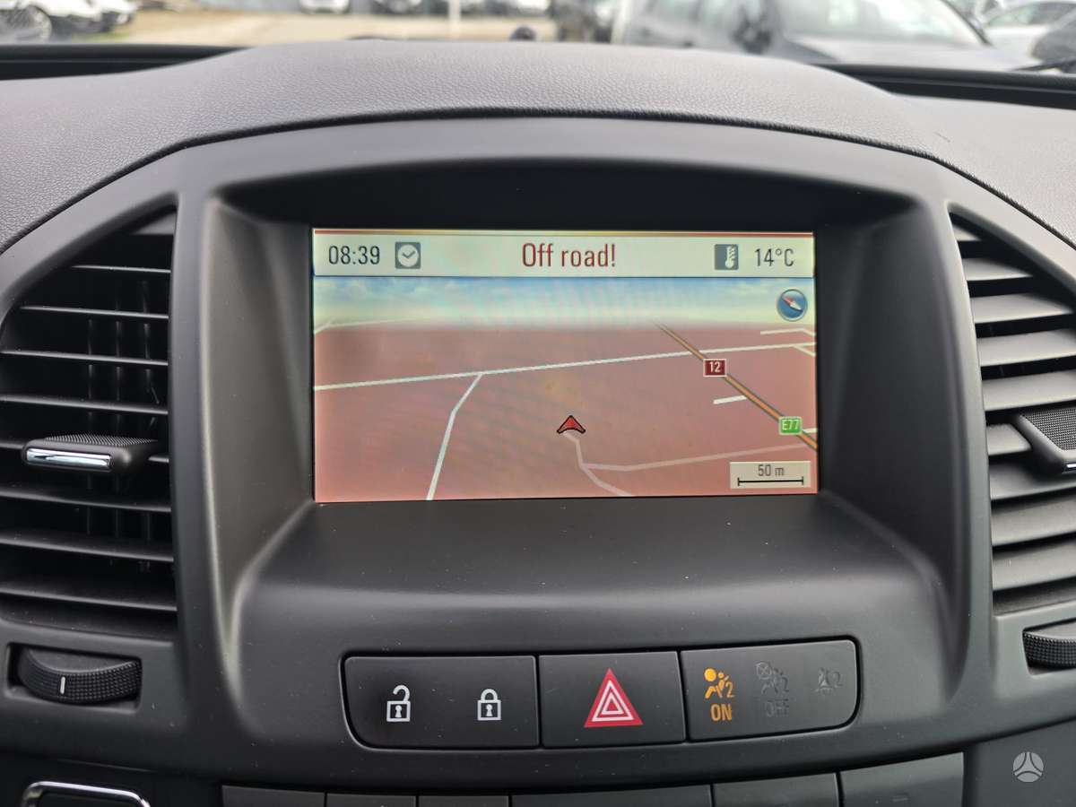 Opel Insignia 2012 — photo 25
