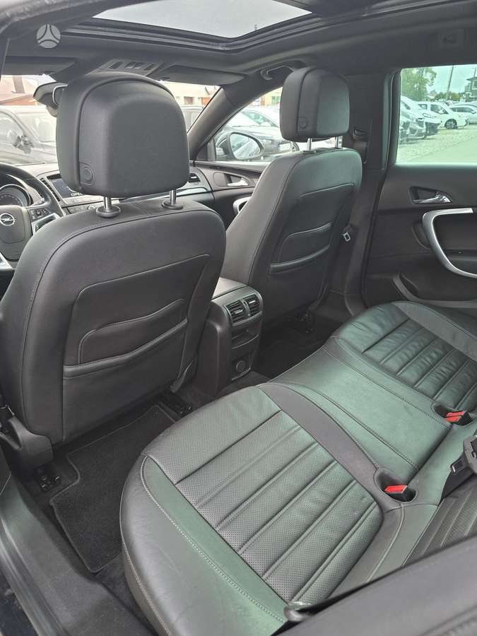 Opel Insignia 2012 — photo 34