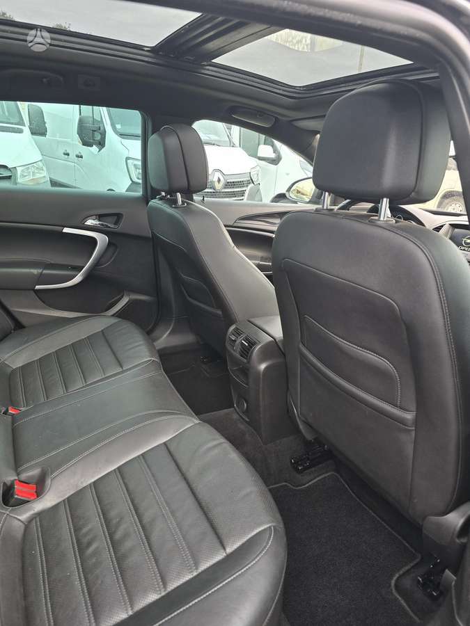 Opel Insignia 2012 — photo 36