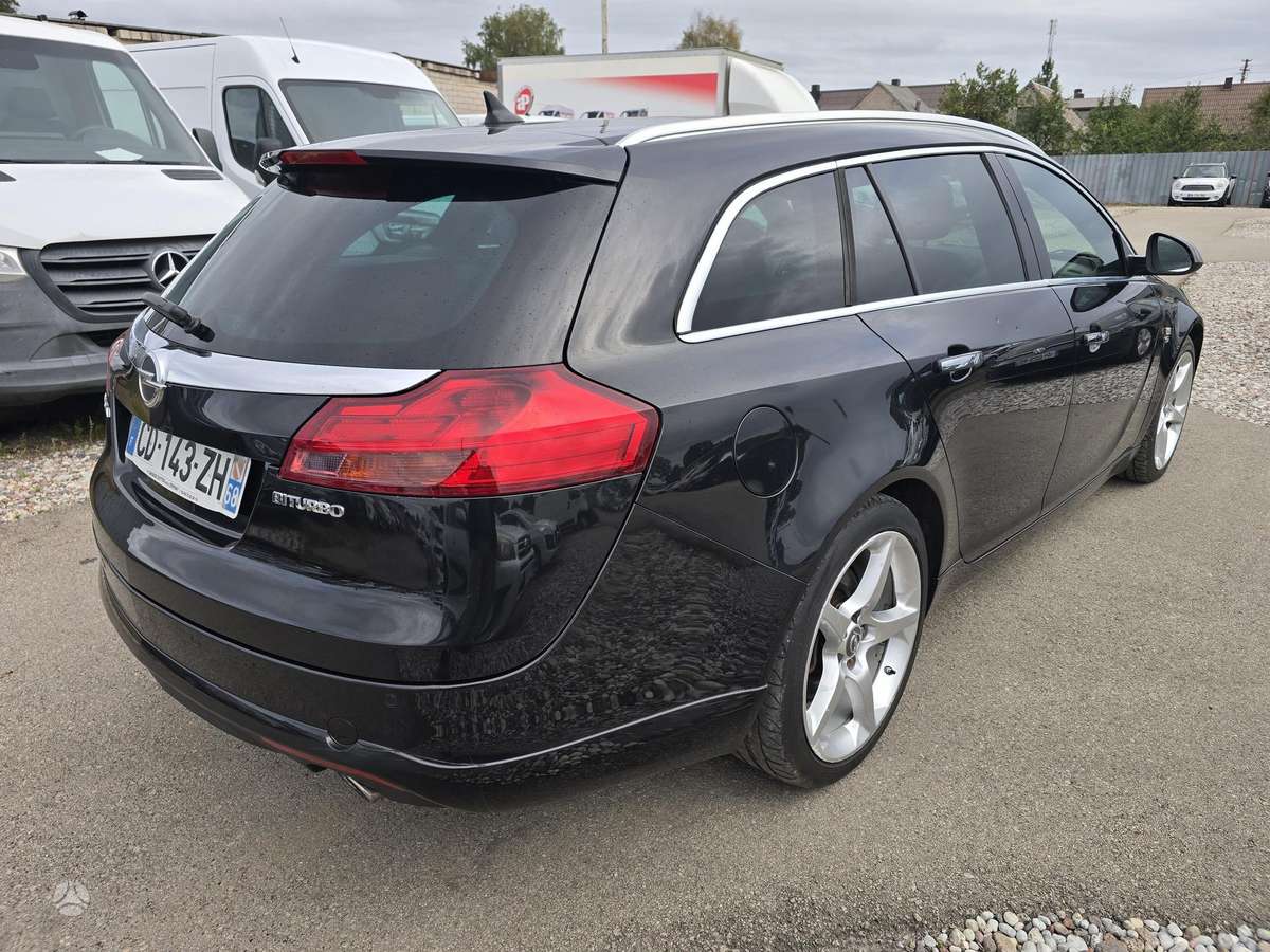 Opel Insignia 2012 — photo 7