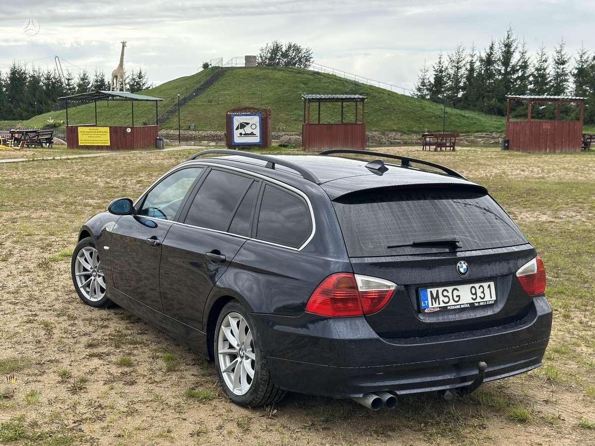 BMW 330 2007 — двигун 2993 cm³, 231 HP (170kW)