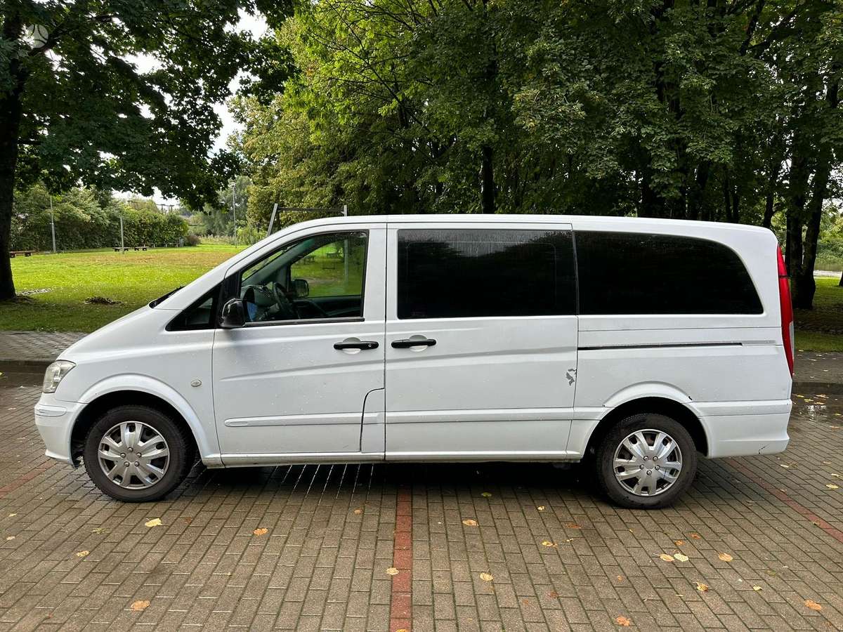 Mercedes-Benz Vito 2014 — rear view