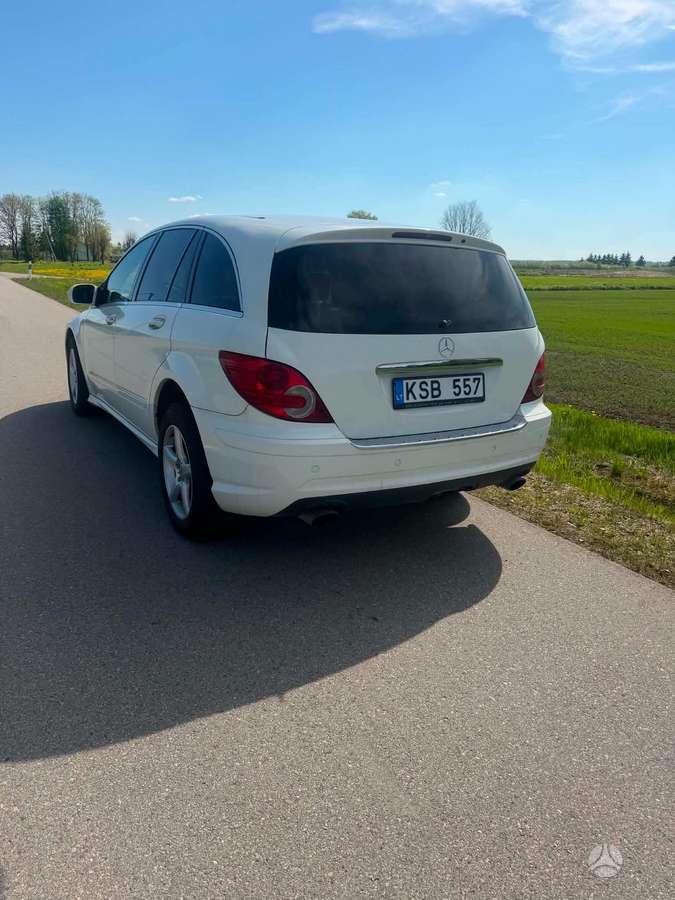 Mercedes-Benz R280 2007 — rear view