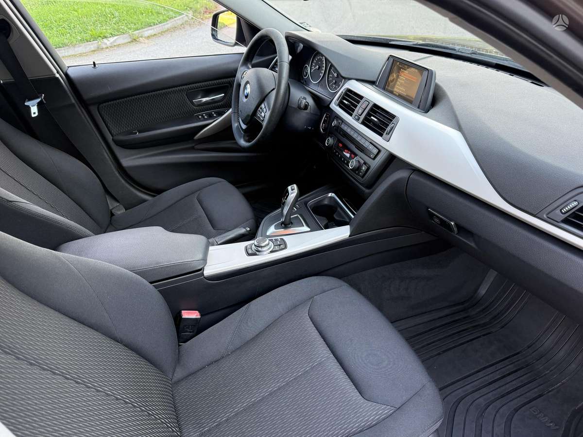 BMW 320 2015 — photo 8