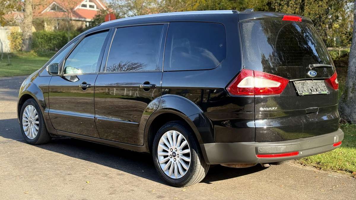 Ford Galaxy 2013 — interior