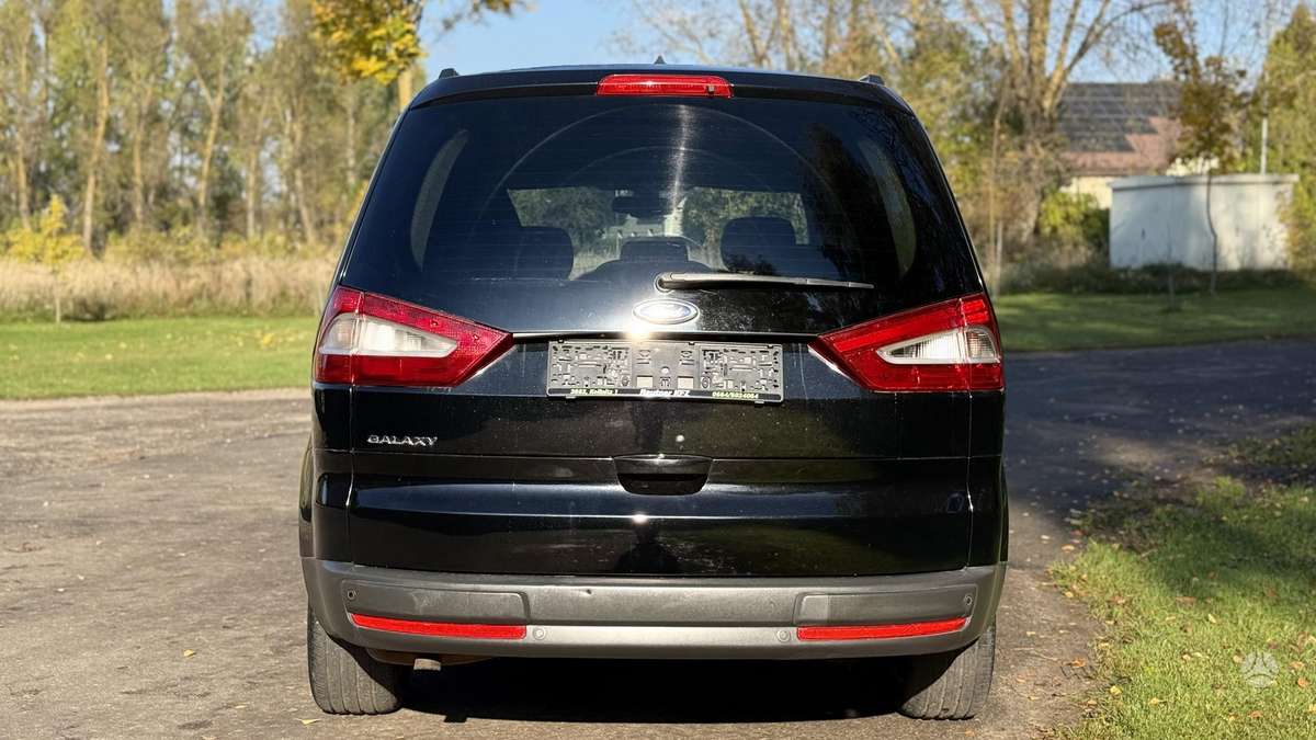 Ford Galaxy 2013 — engine 1997 cm³, 140 HP (103kW)