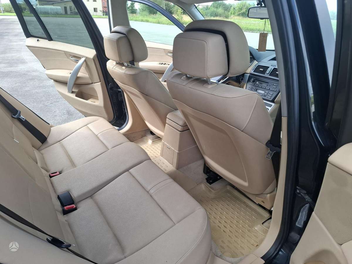 BMW X3 2009 — photo 12