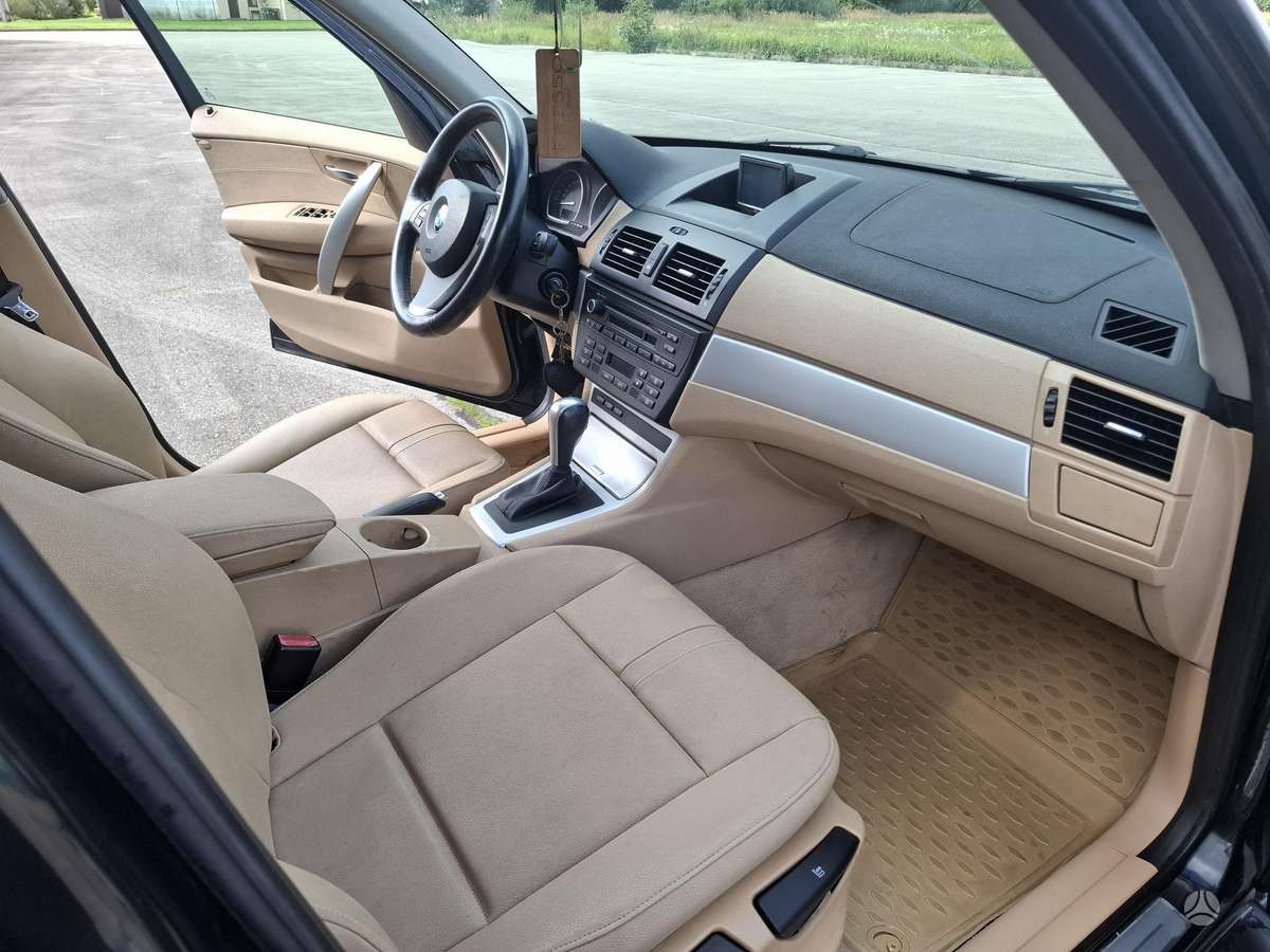 BMW X3 2009 — photo 13