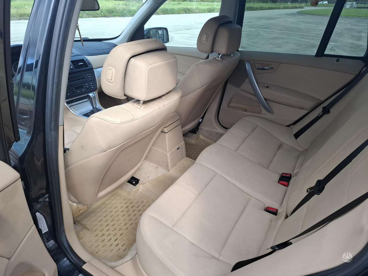 BMW X3 2009 — photo 14