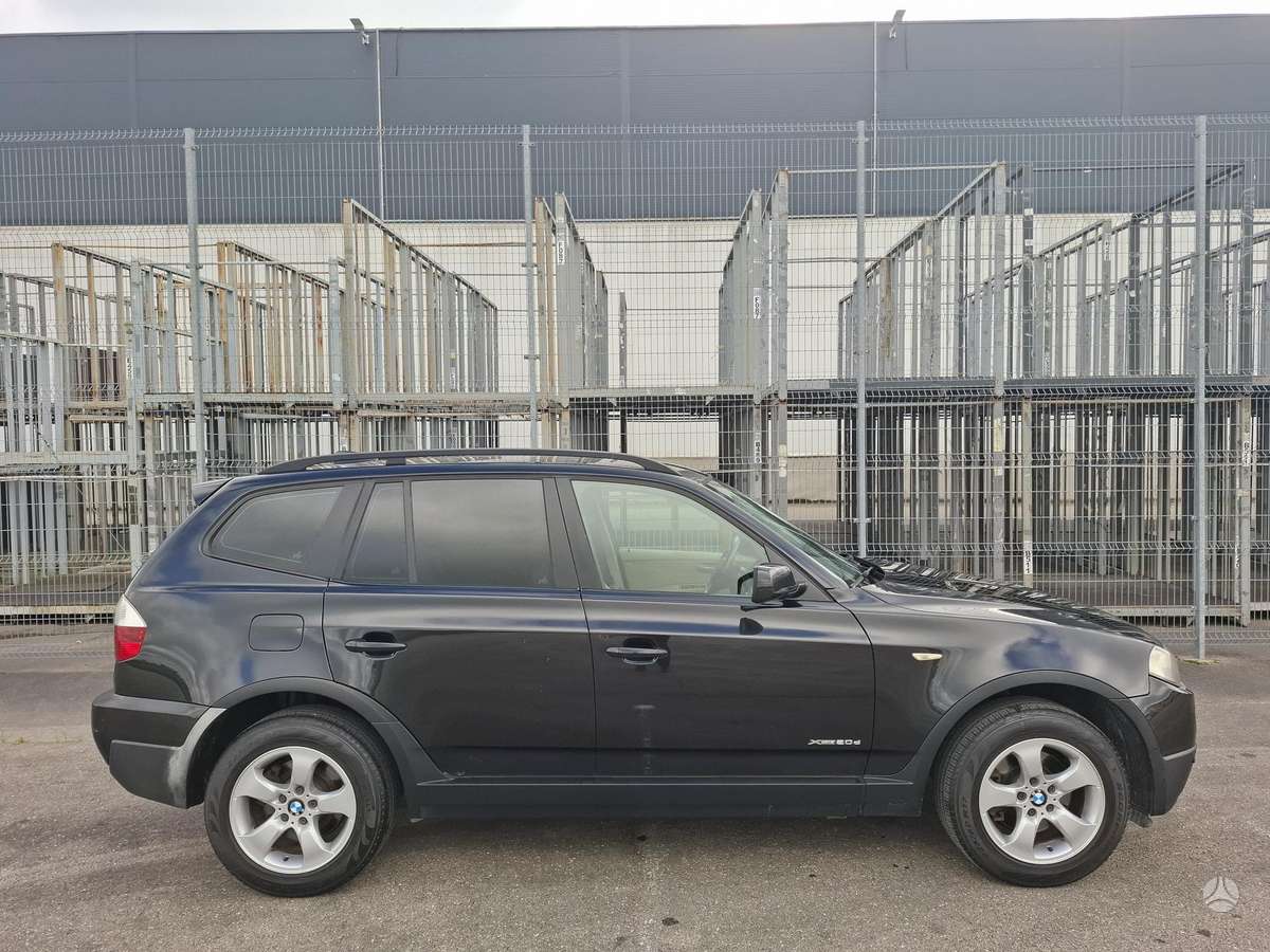 BMW X3 2009 — photo 7