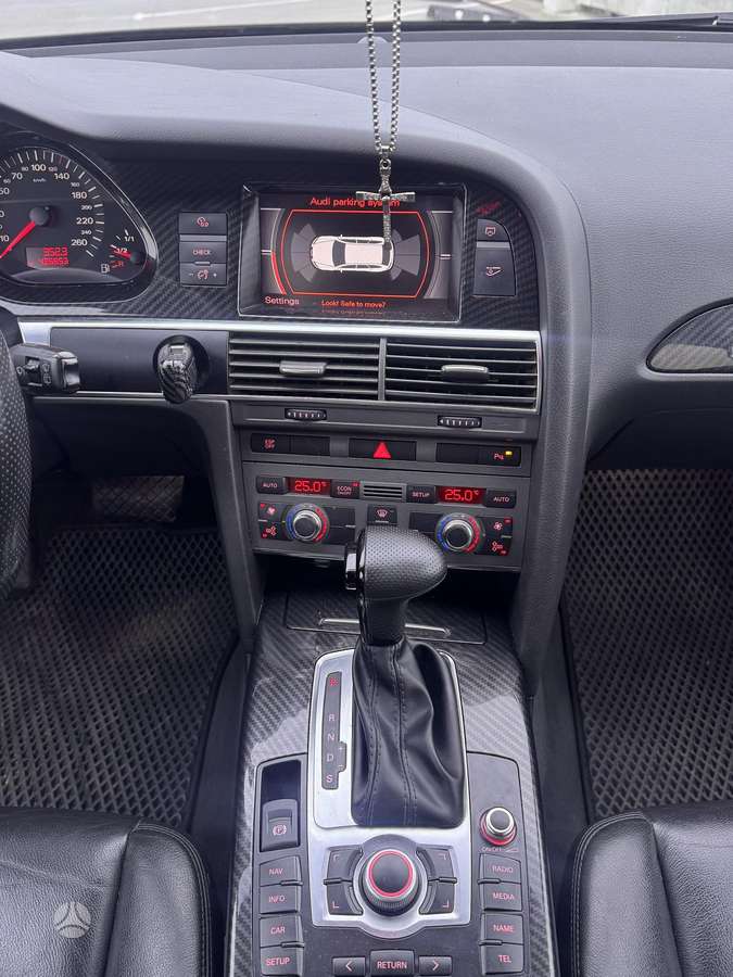 Audi A6 2006 — photo 12