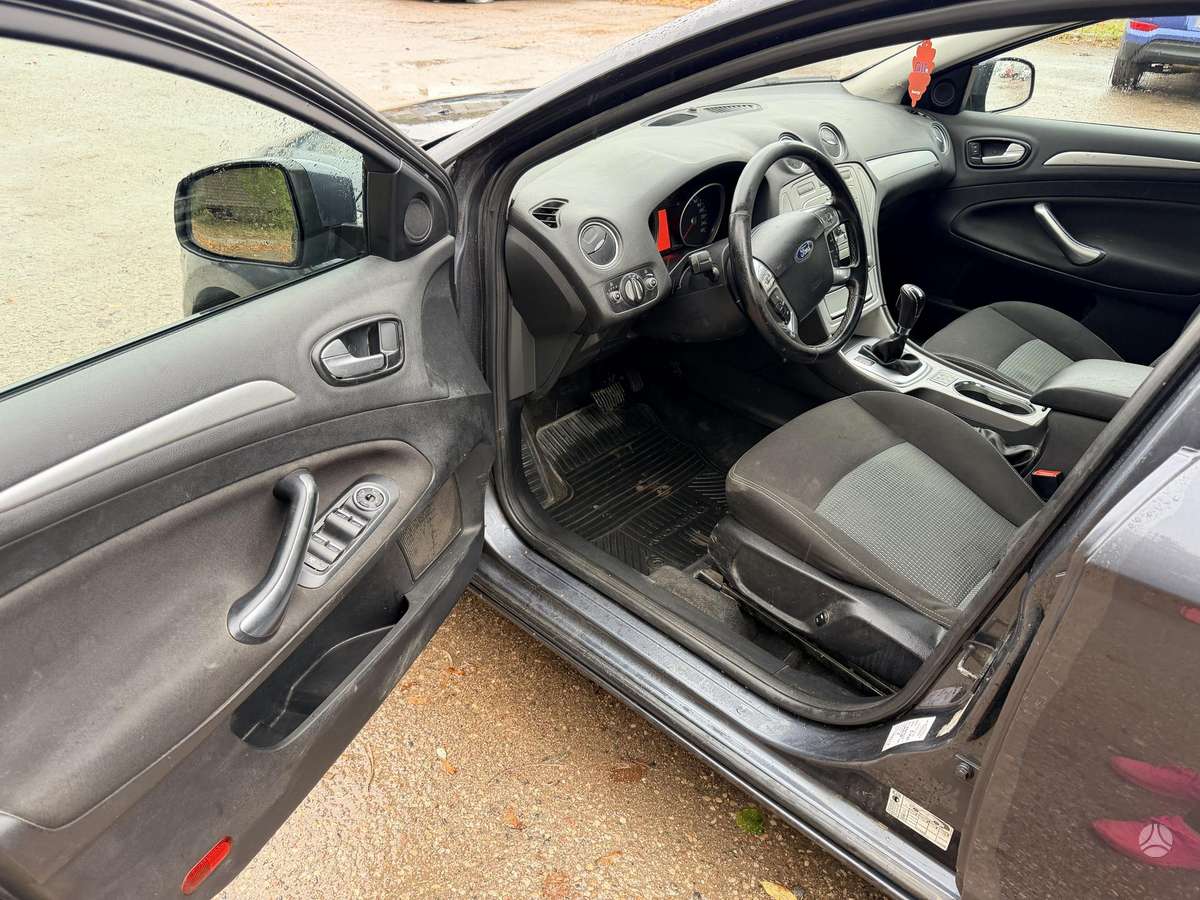 Ford Mondeo 2010 — engine 1997 cm³, 140 HP (103kW)