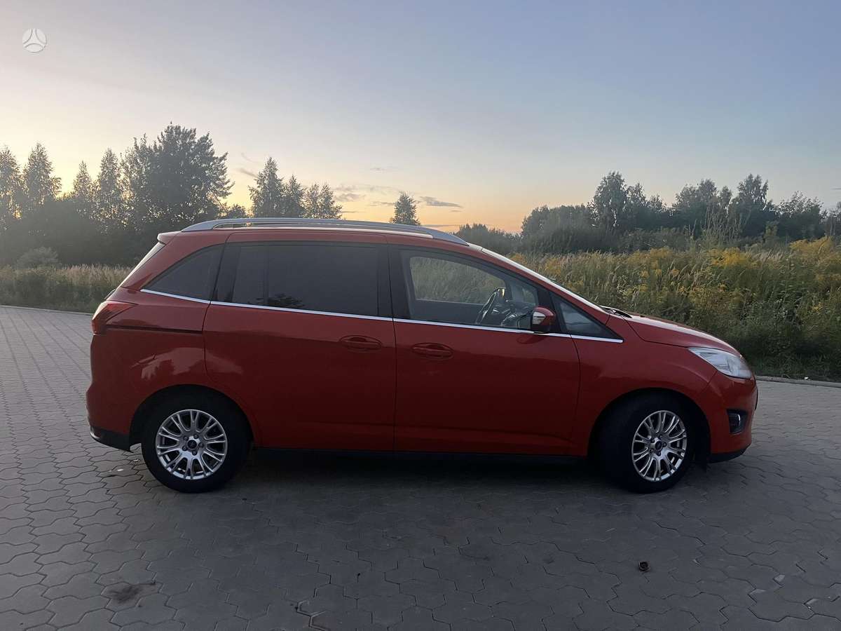 Ford Grand 2013 — photo 5