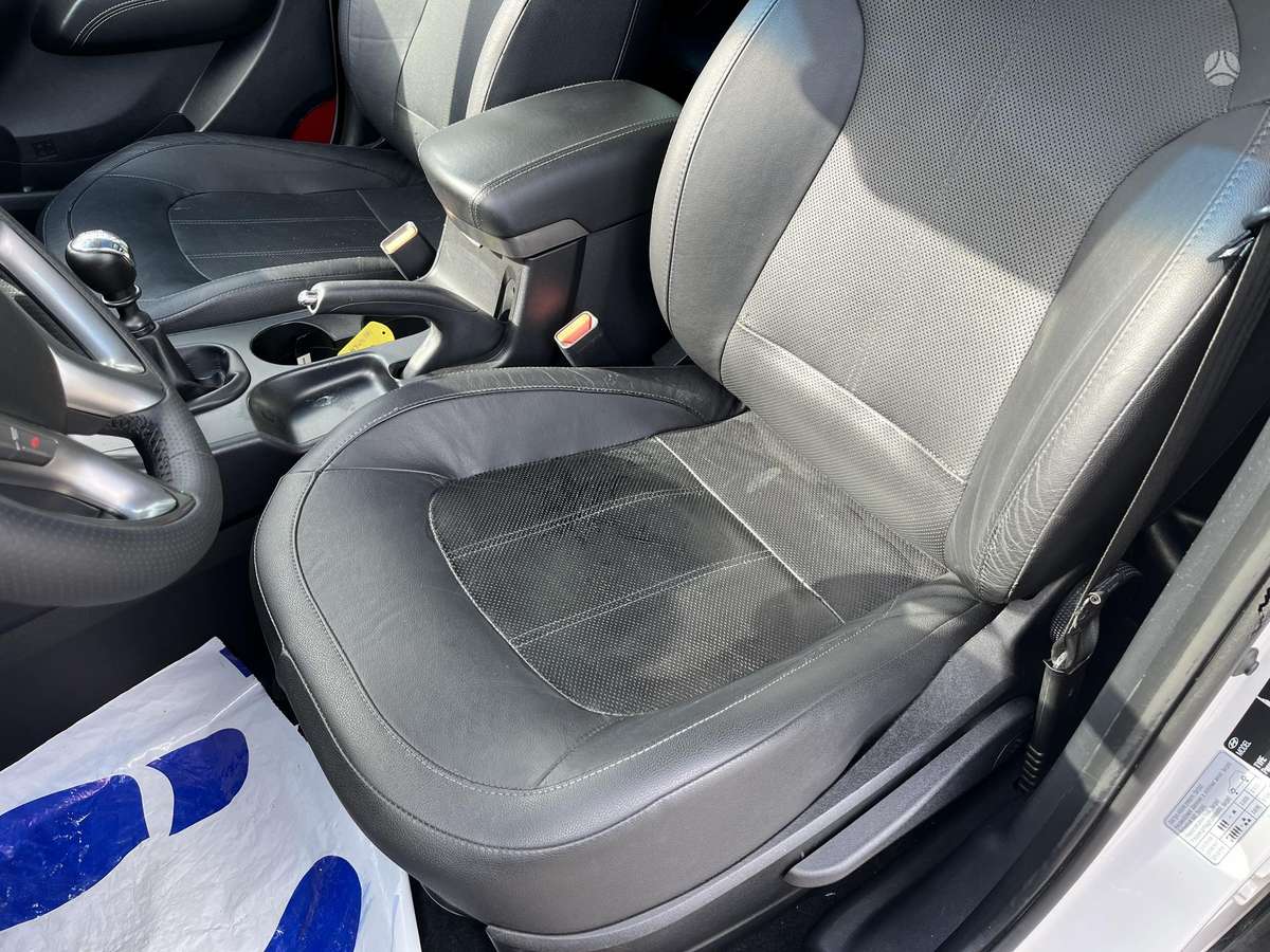 Hyundai ix35 2014 — photo 20