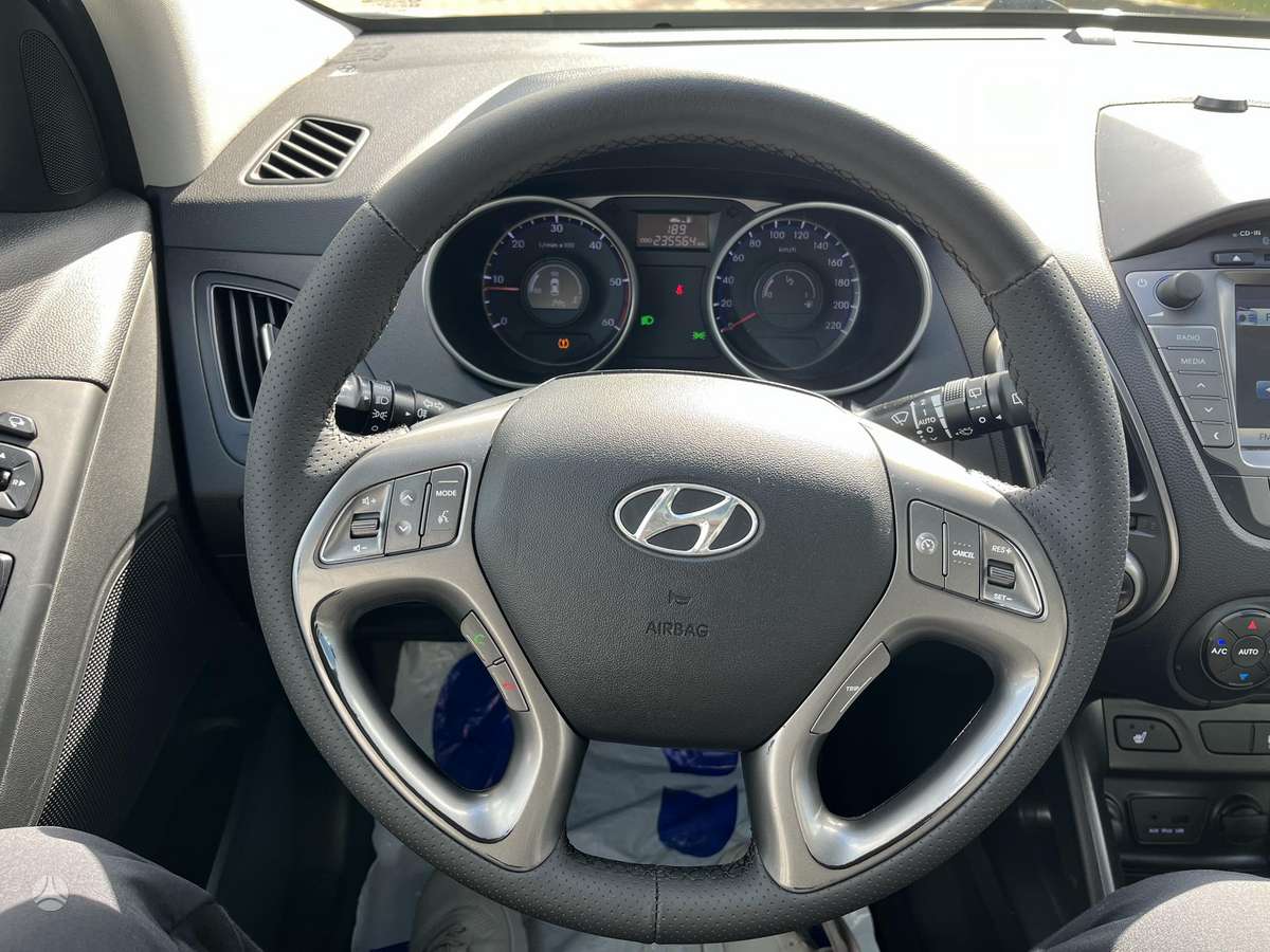 Hyundai ix35 2014 — photo 23