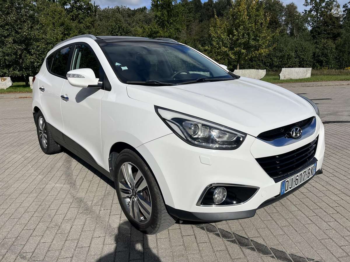 Hyundai ix35 2014 — interior