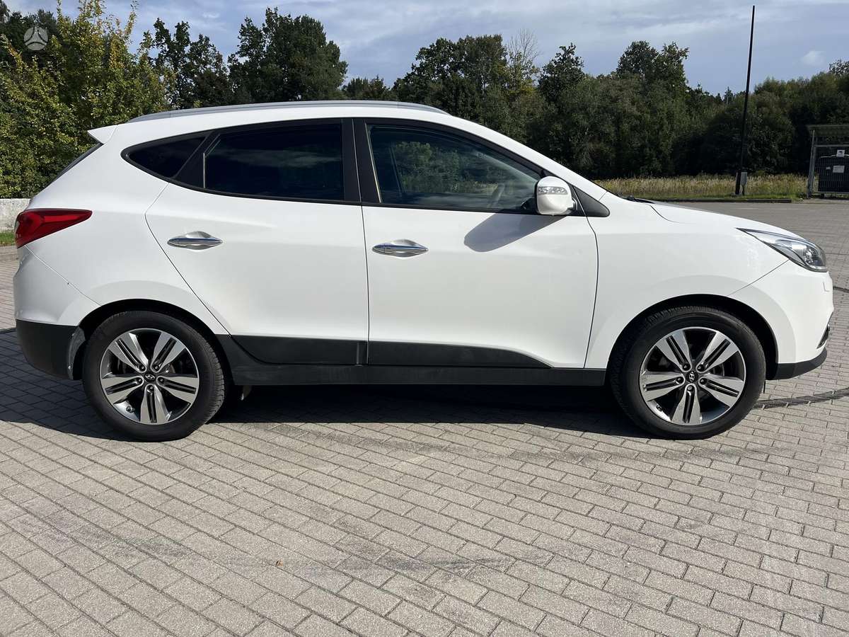 Hyundai ix35 2014 — engine 1995 cm³, 136 HP (100kW)