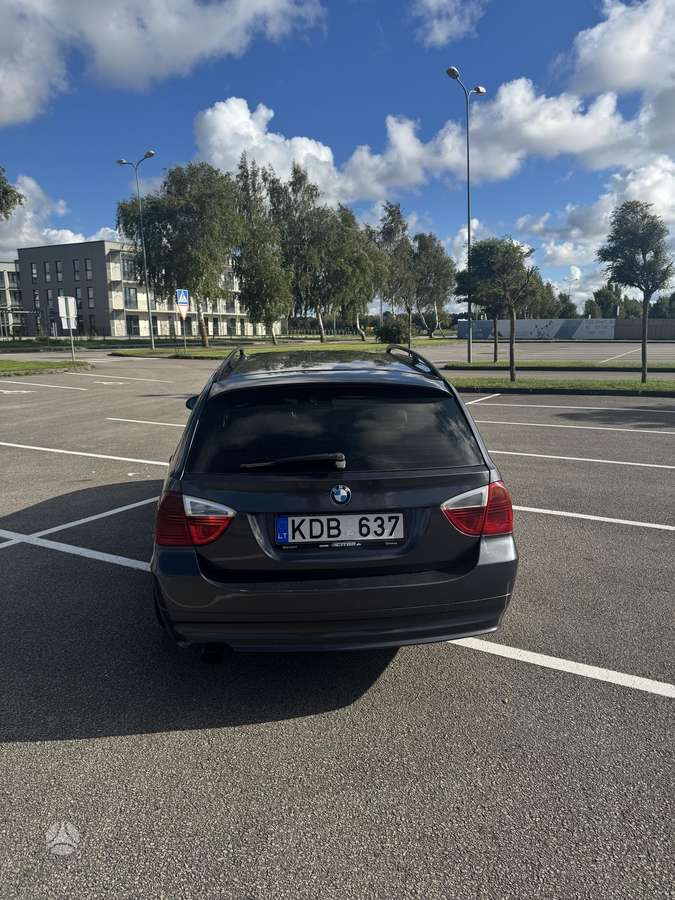 BMW 320 2005 — photo 5