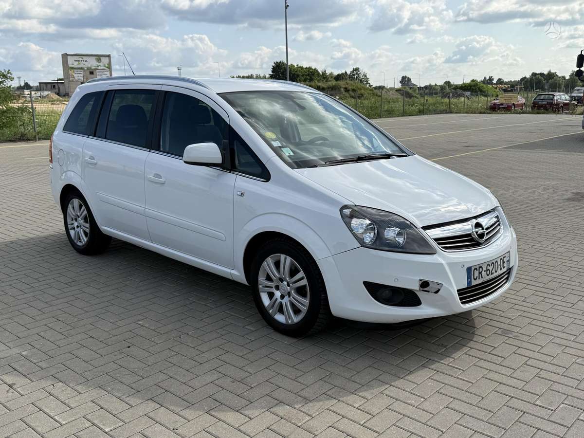 Opel Zafira, 2013