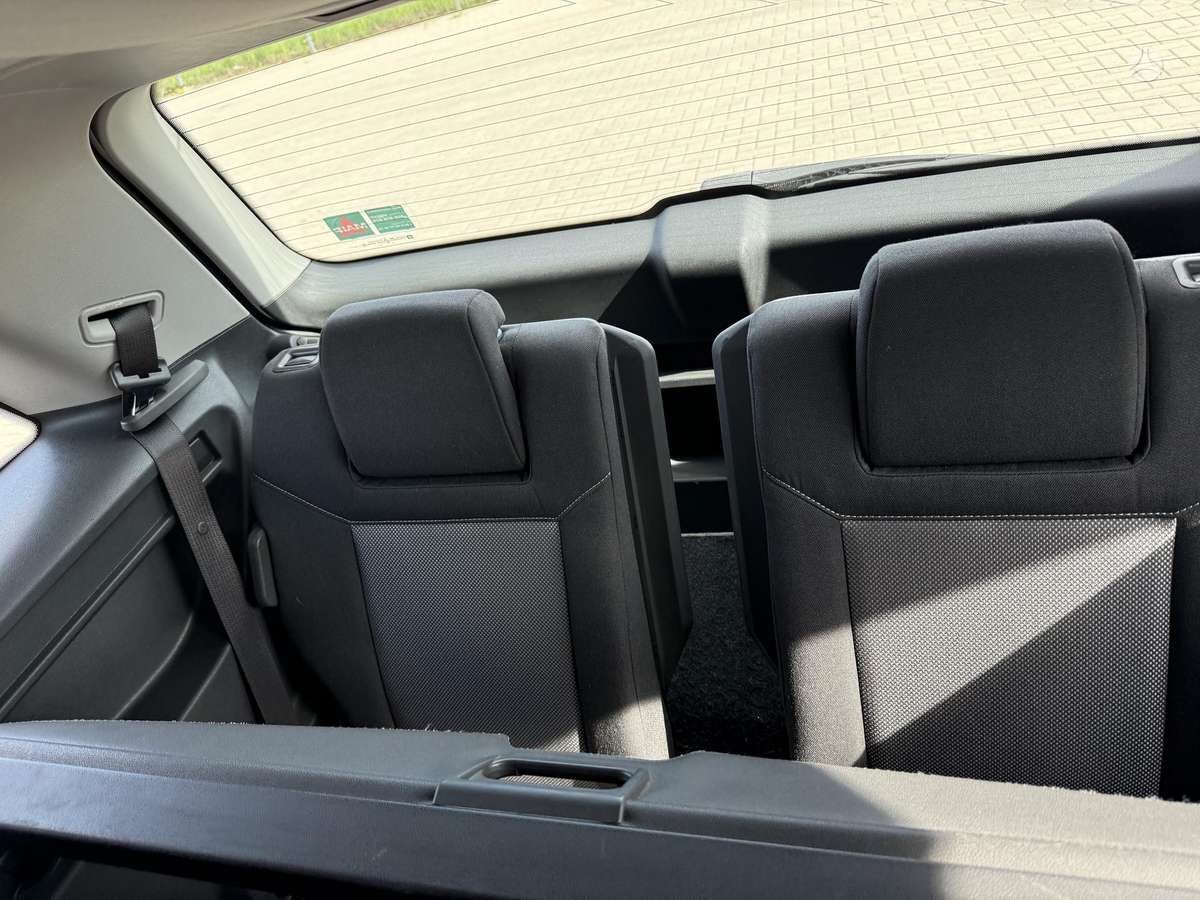 Opel Zafira 2013 — photo 18
