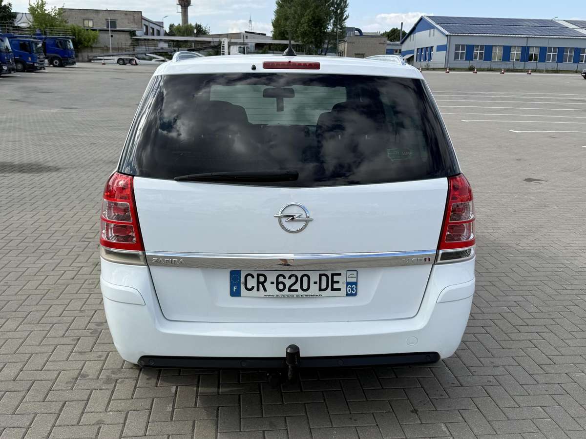Opel Zafira 2013 — photo 6