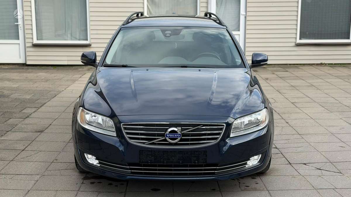 Volvo V70 2015 — вигляд ззаду