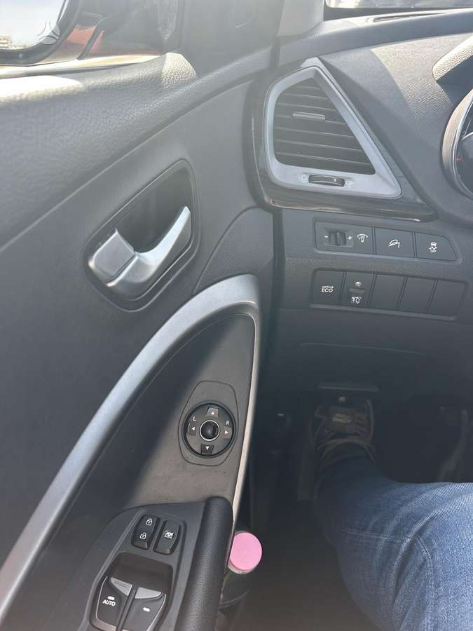 Hyundai Santa 2013 — photo 15