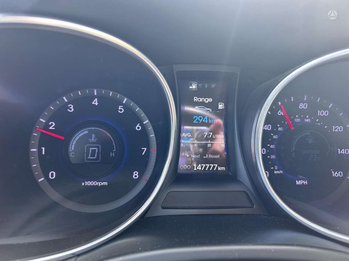 Hyundai Santa 2013 — photo 18