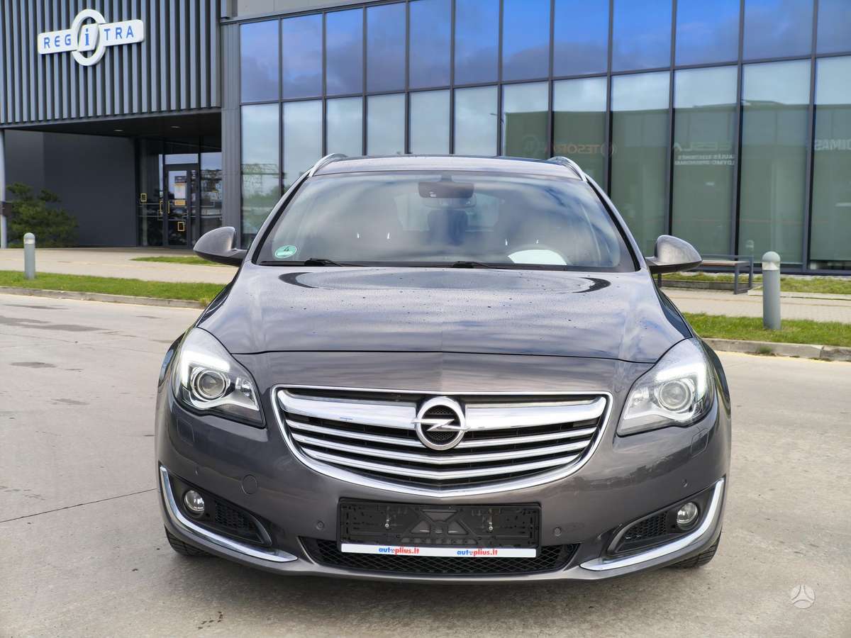 Opel Insignia 2014 — rear view