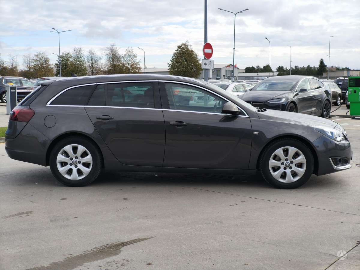 Opel Insignia 2014 — engine 1956 cm³, 163 HP (120kW)