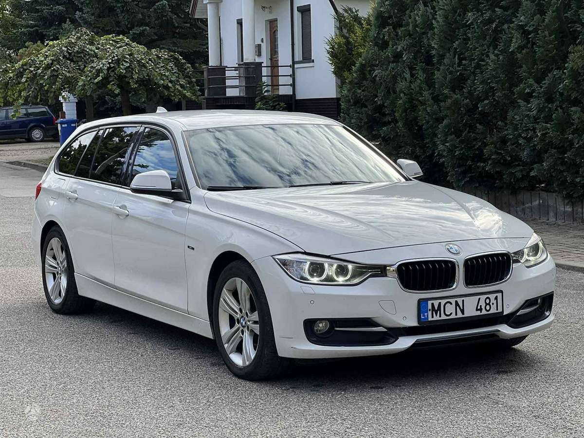 BMW 316 2013 — rear view