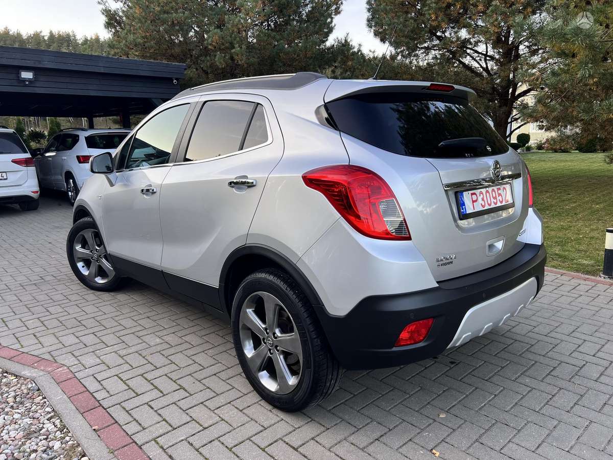 Opel Mokka 2014 — rear view