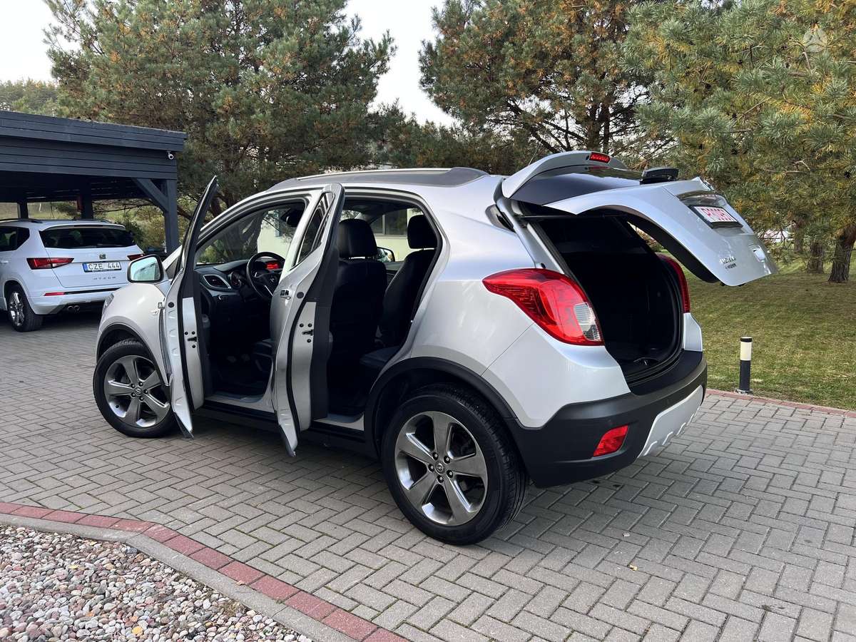 Opel Mokka 2014 — interior