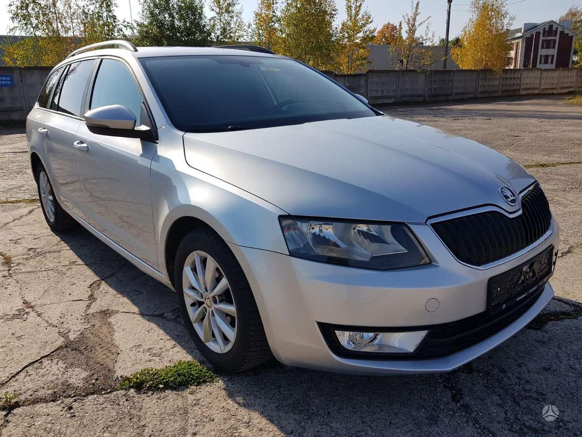 Skoda Octavia 2014 — салон