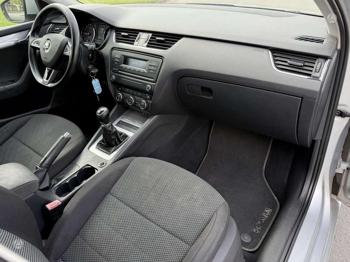 Skoda Octavia 2014 — фото 7