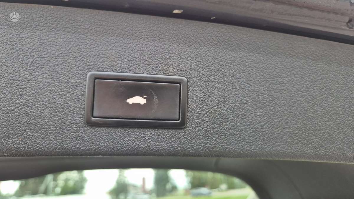 Audi Q5 2011 — photo 20