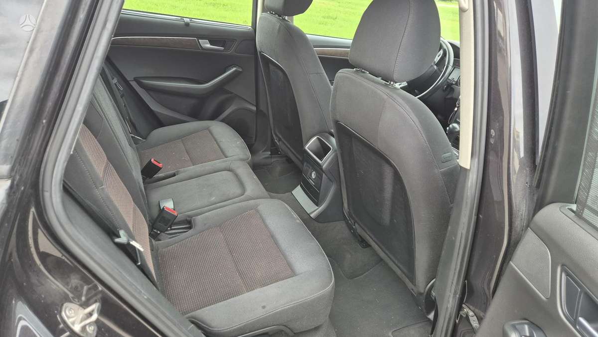 Audi Q5 2011 — photo 24
