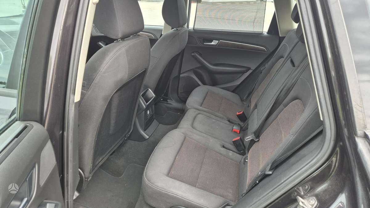 Audi Q5 2011 — photo 28