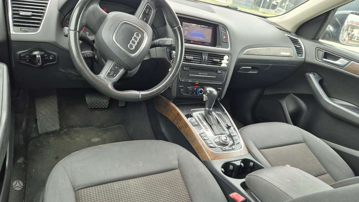 Audi Q5 2011 — photo 30