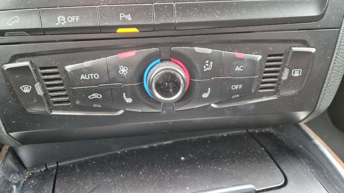 Audi Q5 2011 — photo 34