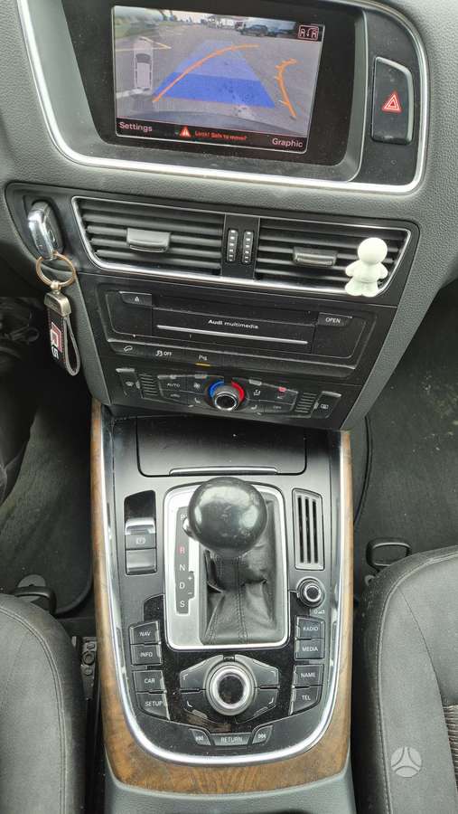 Audi Q5 2011 — photo 35