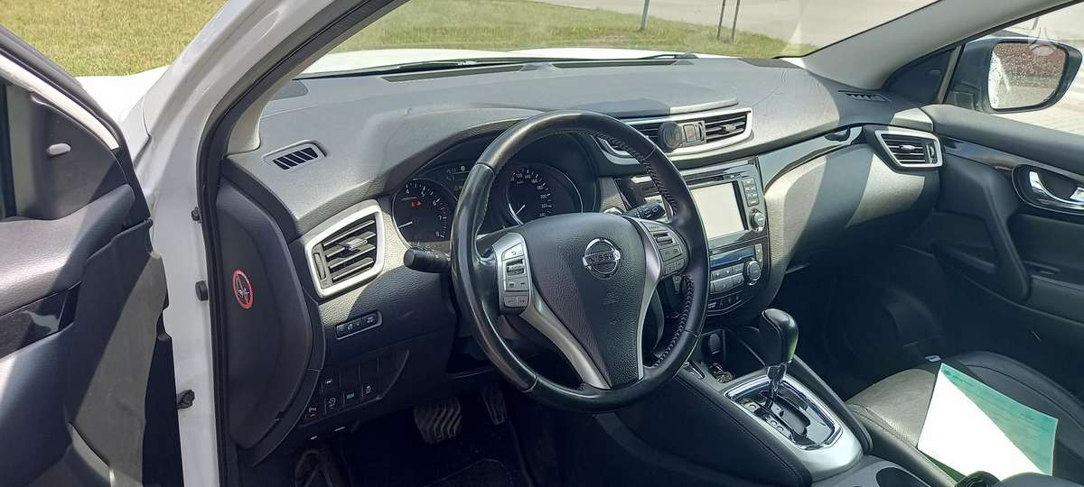 Nissan Qashqai 2015 — engine 1197 cm³, 116 HP (85kW)